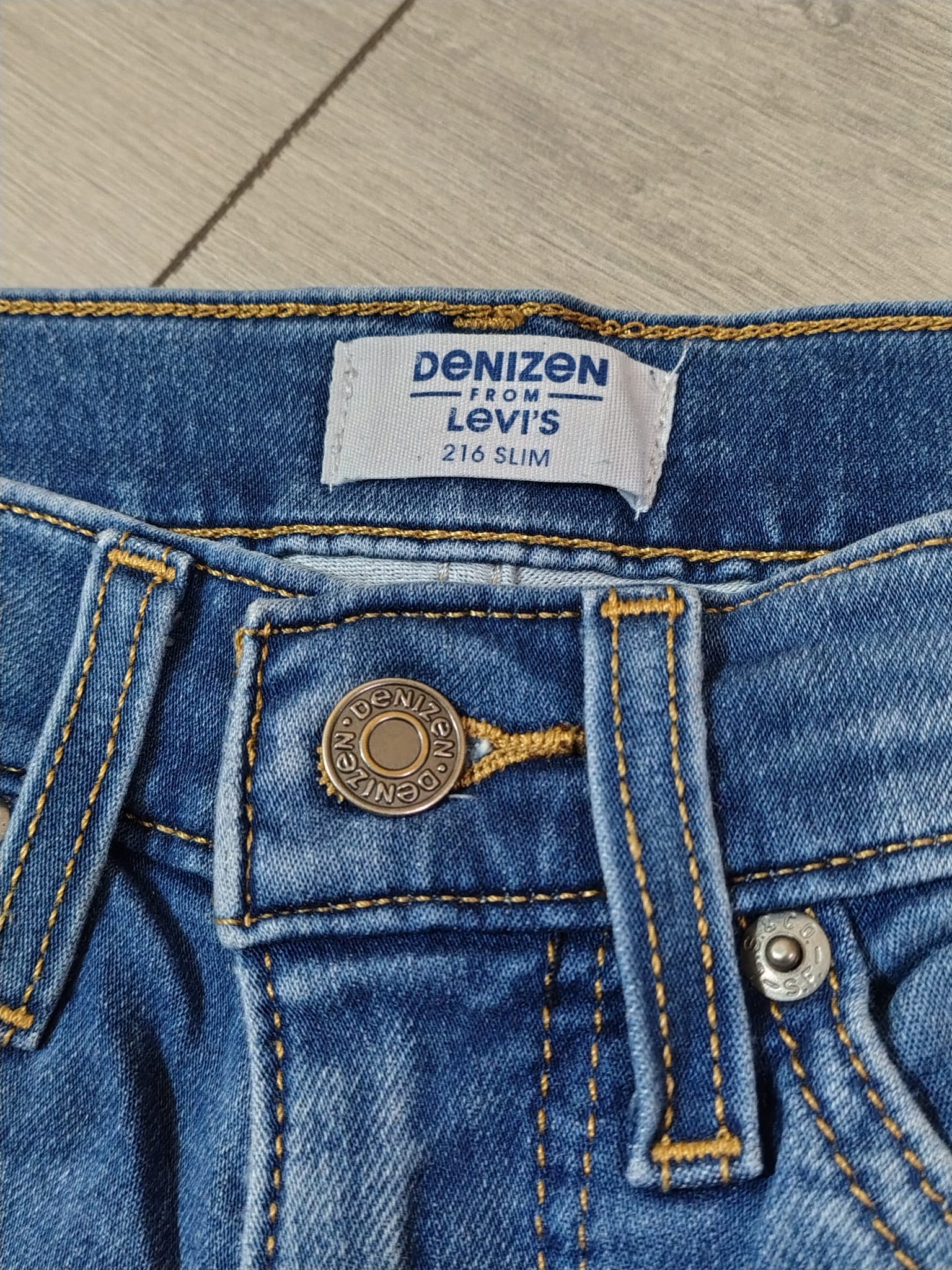Levis Jeans for women